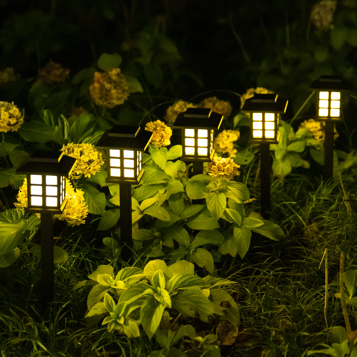 square grid driveway lighting